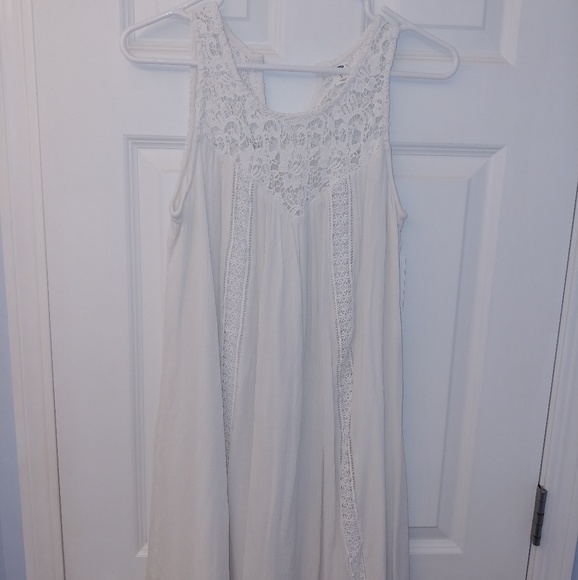 Lace top white shift dress - Picture 2 of 3